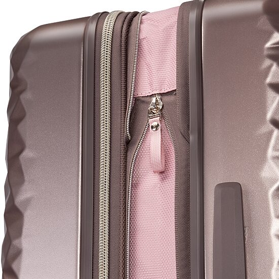 Ricardo Beverly Hills Indio 24" Hardside Luggage