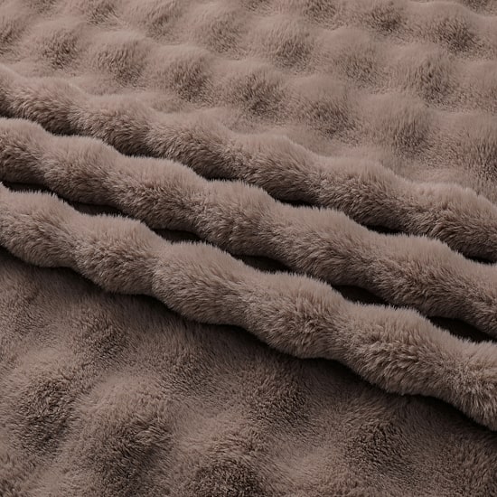 Regal Home Bubble Faux Fur 50x70 Washable Midweight Throw