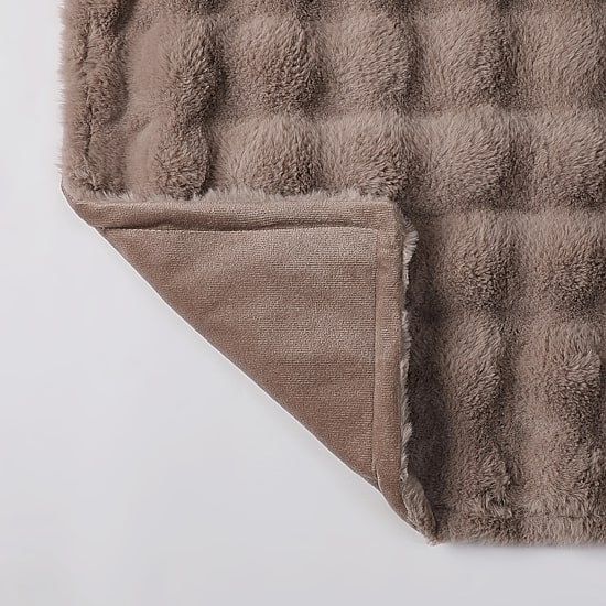 Regal Home Bubble Faux Fur 50x70 Washable Midweight Throw