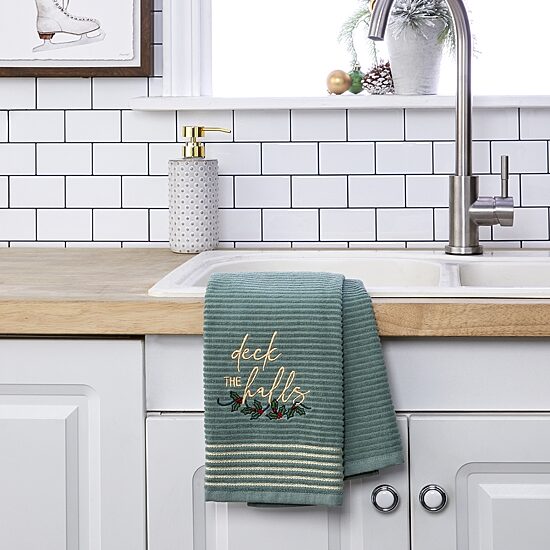 Saturday Knight Deck The Halls 2-pc. Hand Towel