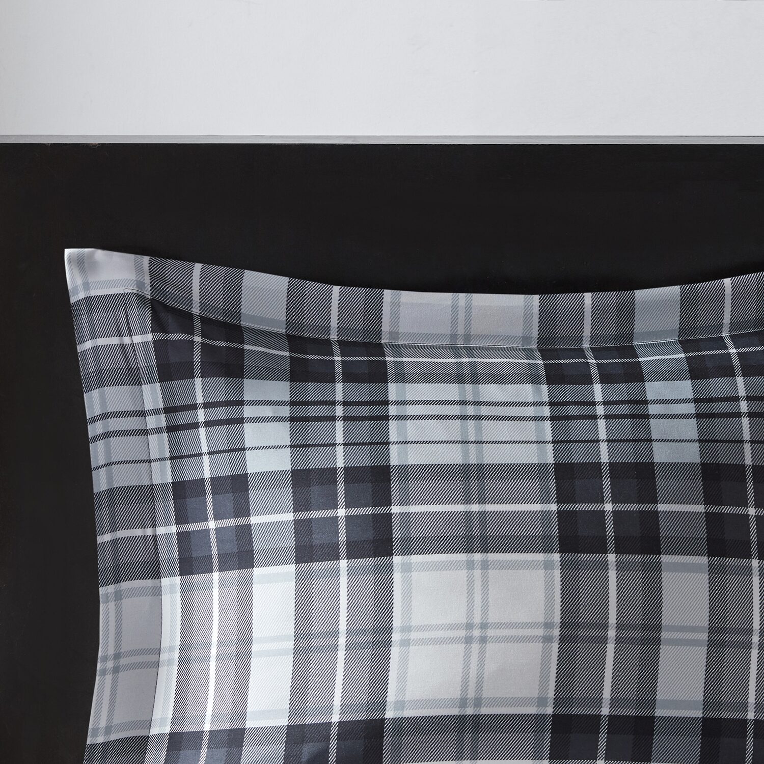 Madison Park Essentials Hartford 3M Scotchgard Down-Alternative Comforter Set