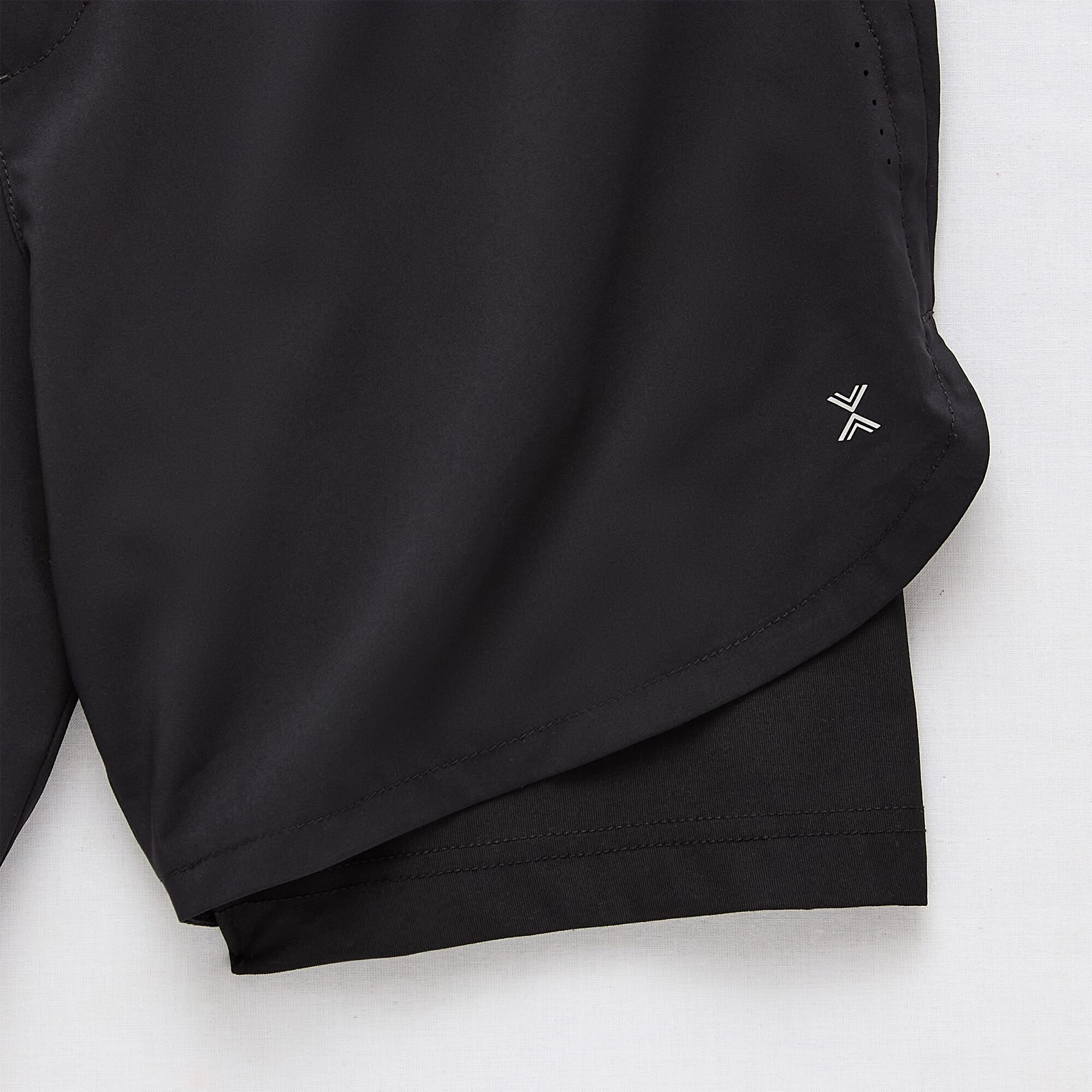Xersion 2-In-1 Lined Mens 6" Mid Rise Workout Shorts