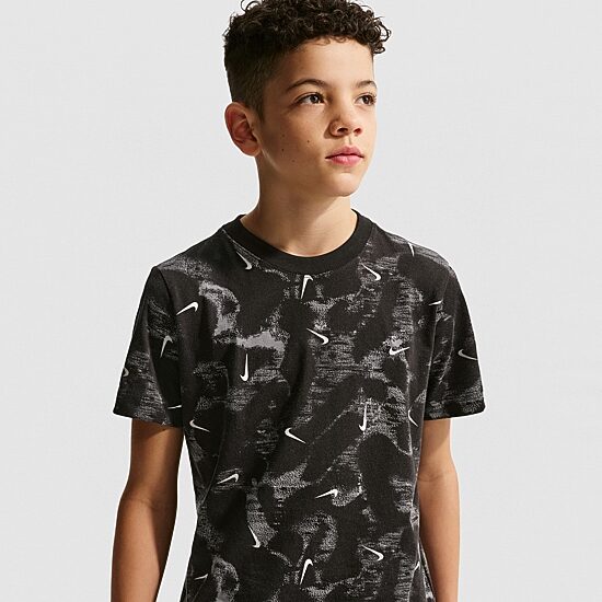 Nike Club Big Kid Unisex Crew Neck Short Sleeve Regular Fit Graphic T-Shirt