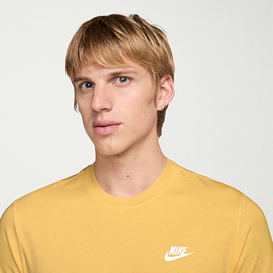 Nike Mens Crew Neck Short Sleeve Embroidered Active T-Shirt