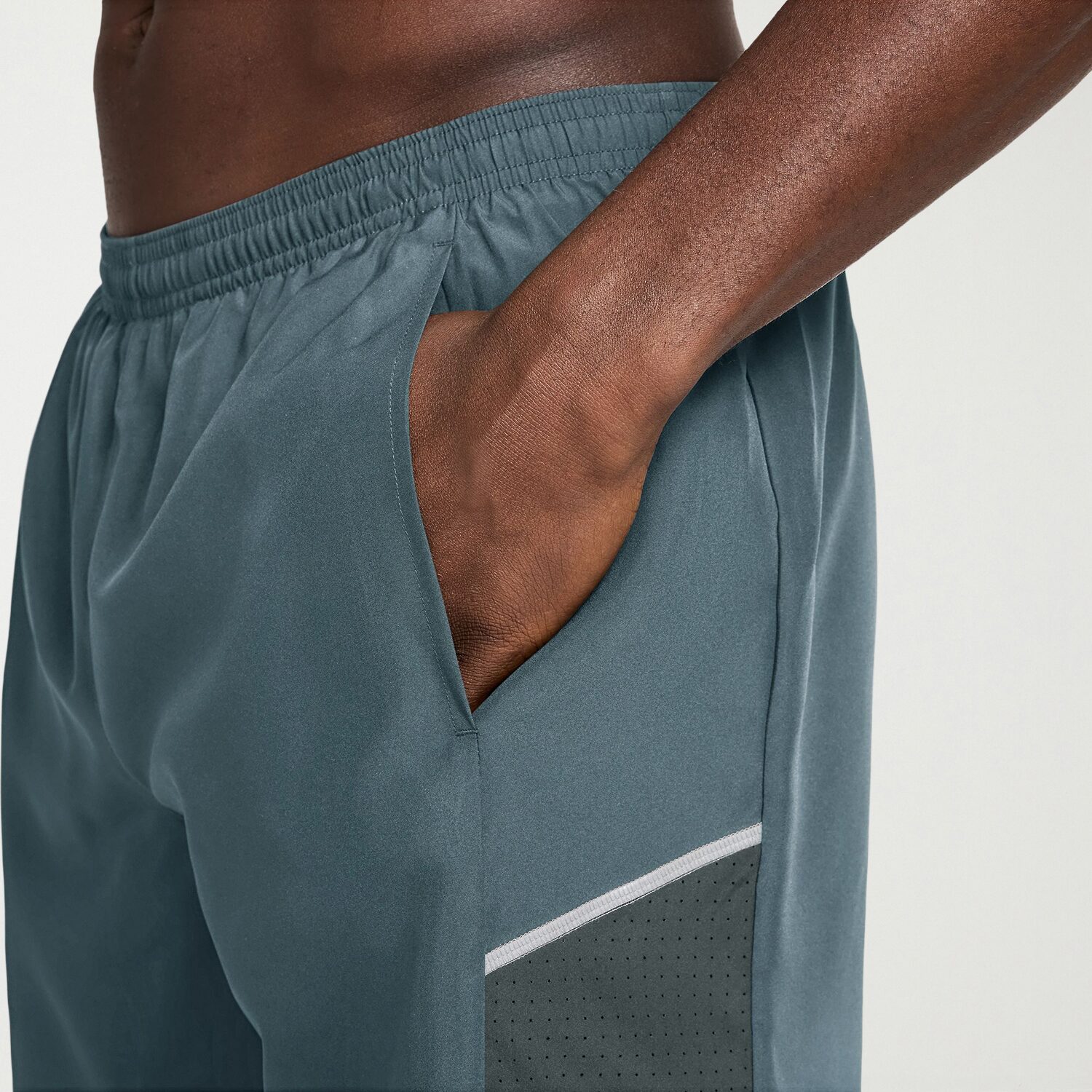 Nike Dri-Fit Mens 6" Mid Rise Workout Shorts