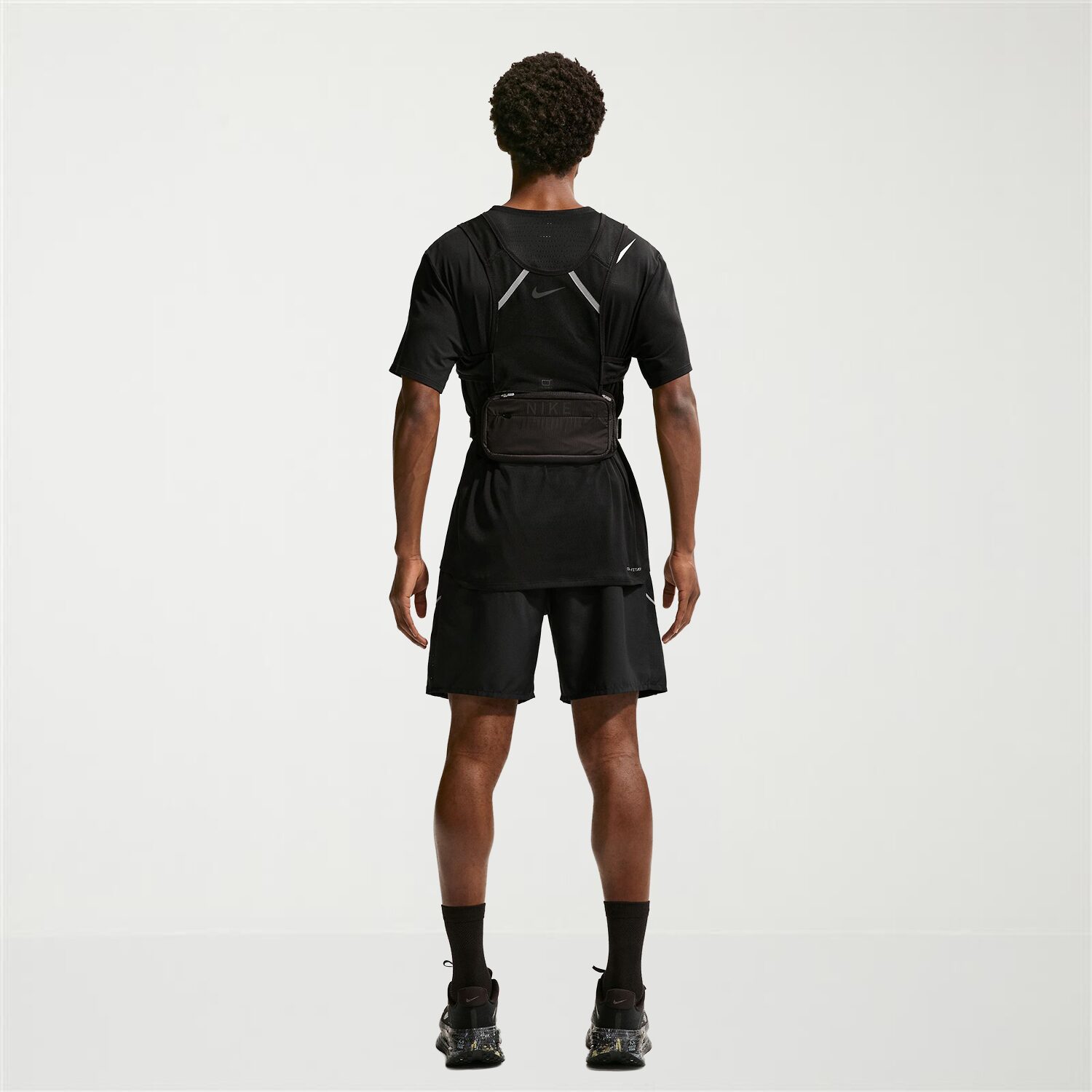 Nike Dri-Fit Mens 6" Mid Rise Workout Shorts
