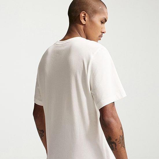 Nike Mens Crew Neck Short Sleeve Classic Fit Graphic T-Shirt