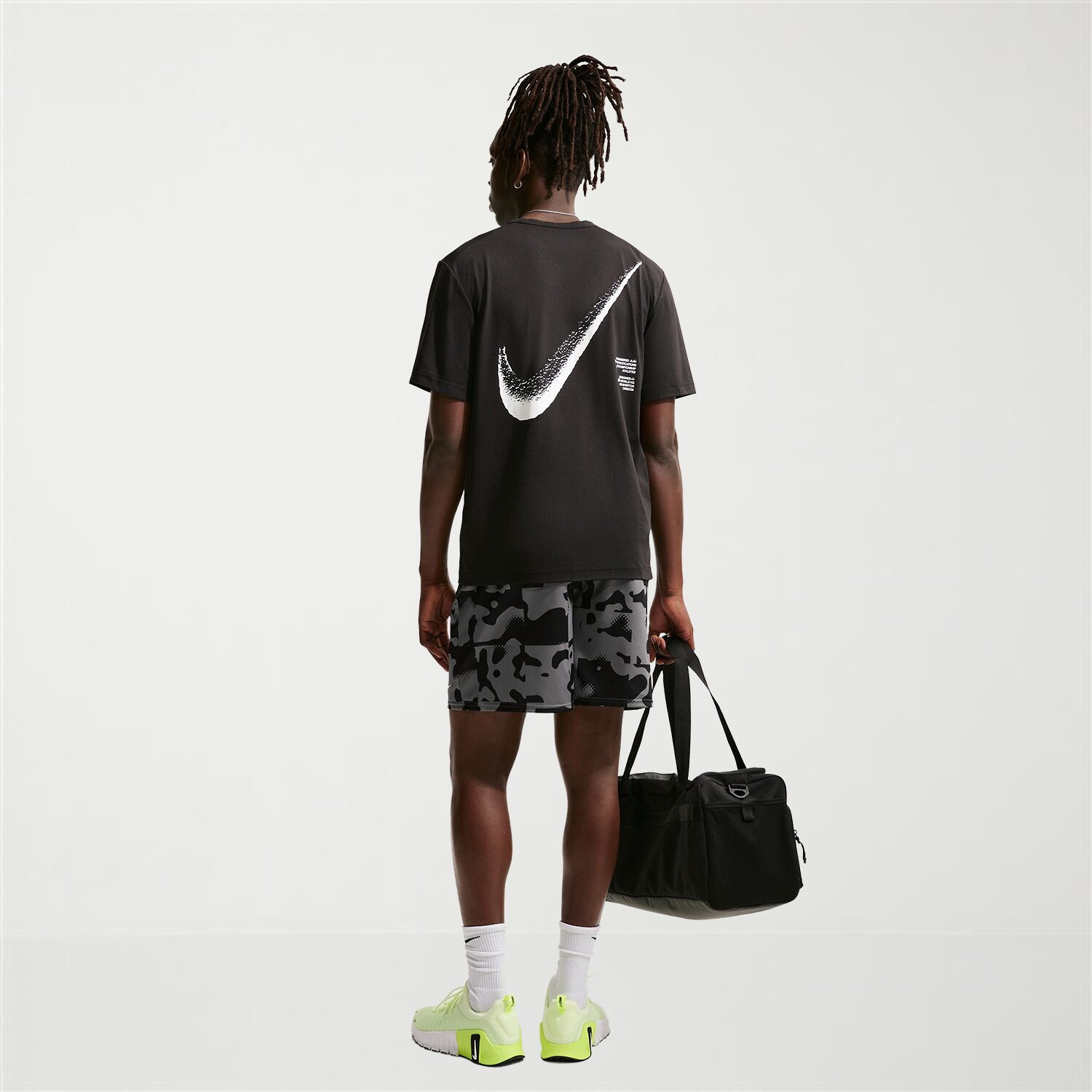 Nike Hyverse Mens Crew Neck Short Sleeve Quick Dry Active T-Shirt