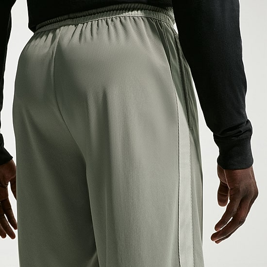 Nike Mens Mid Rise 11" Basketball Short