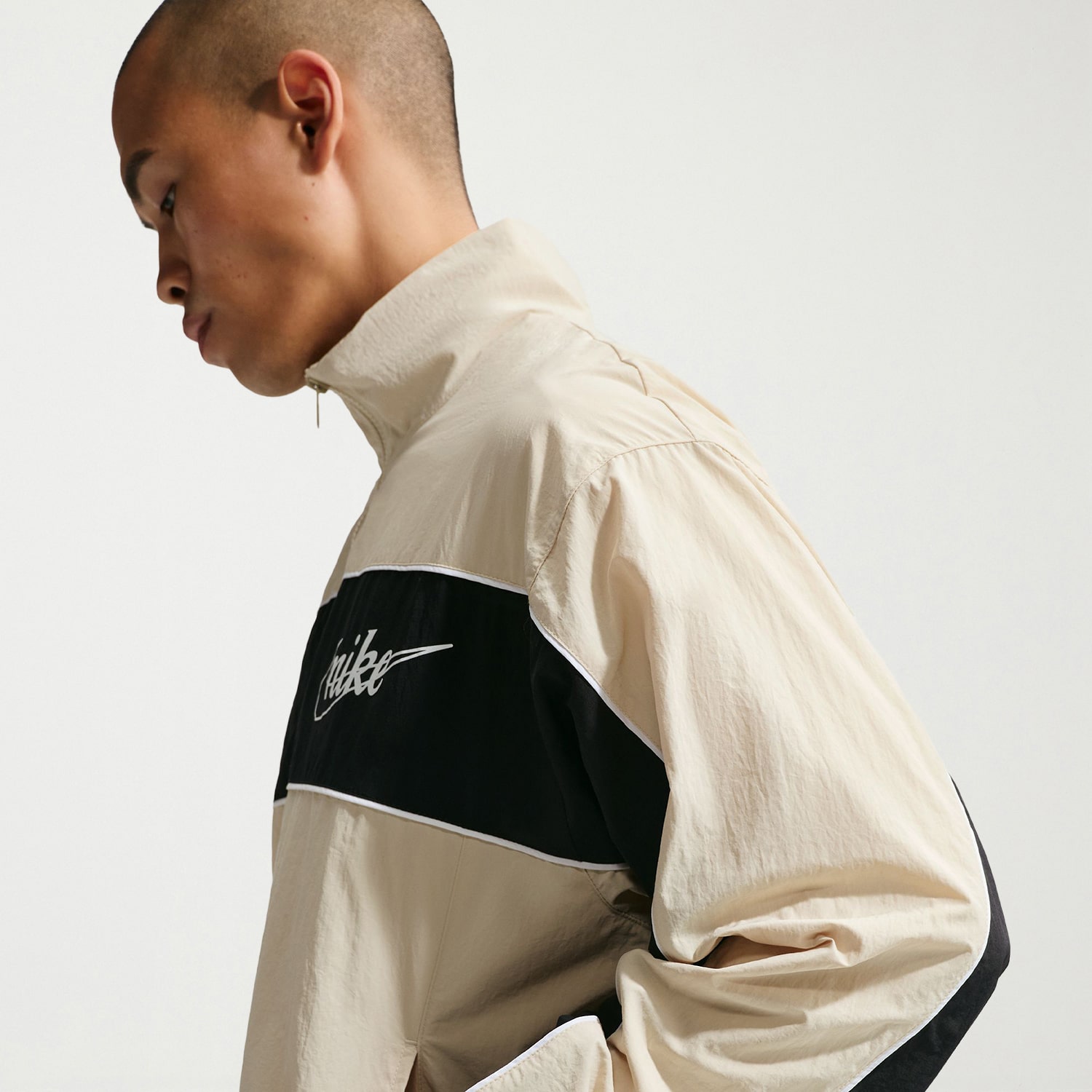 Nike Club Mens Lightweight Windbreaker