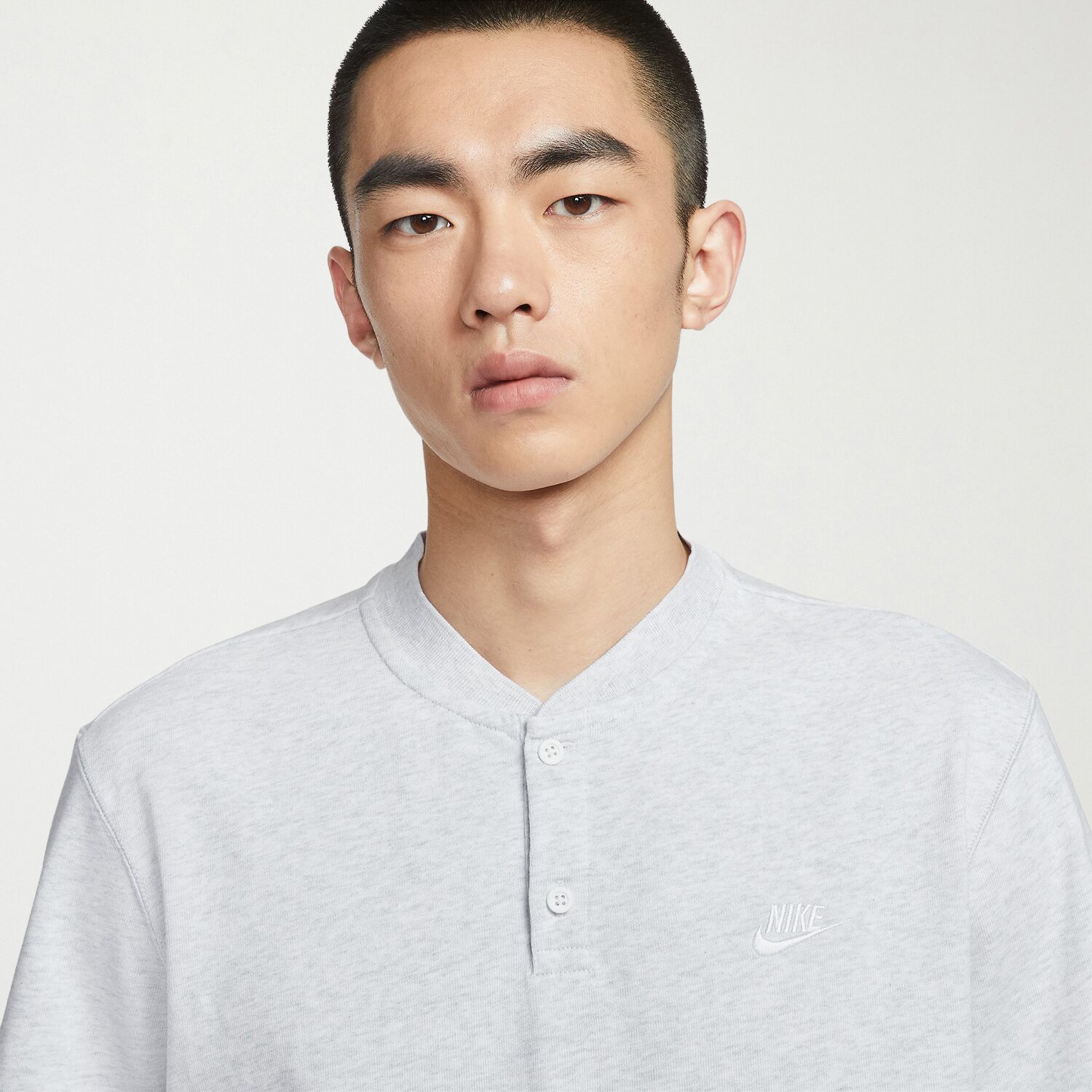 Nike Mens Crew Neck Short Sleeve Classic Fit Graphic T-Shirt