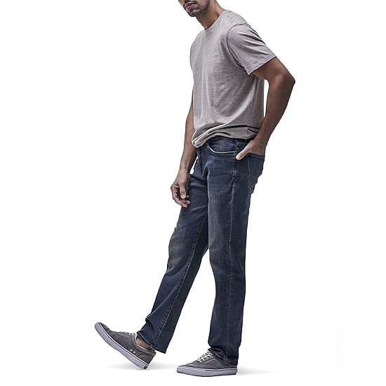 Lee® Mens Extreme Motion Straight Fit Jeans