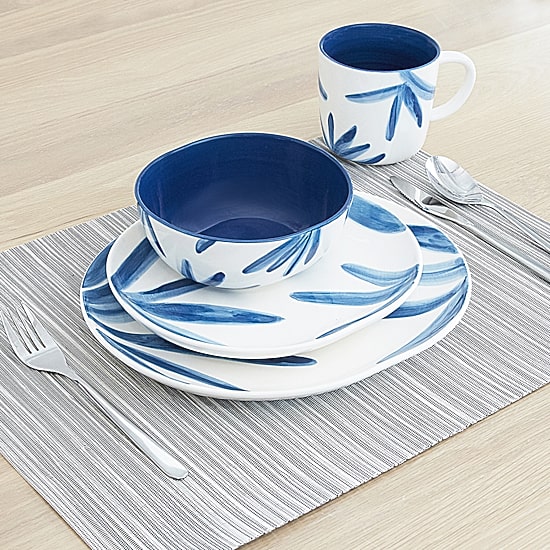 Baum Aquaflora 16-pc. Stoneware Dinnerware Set