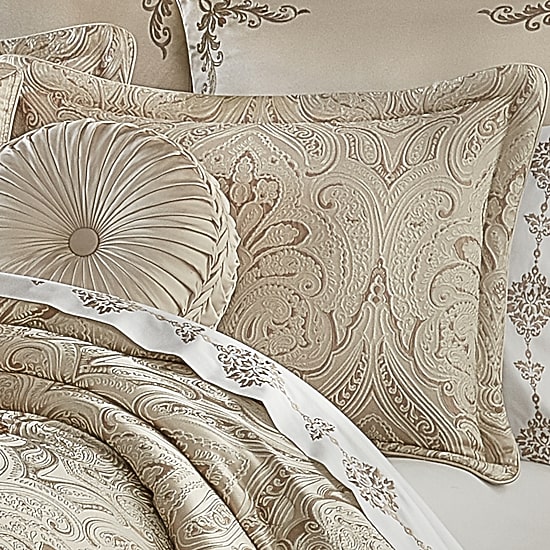 Queen Street Taylor 4-pc. Damask + Scroll Heavyweight Comforter Set