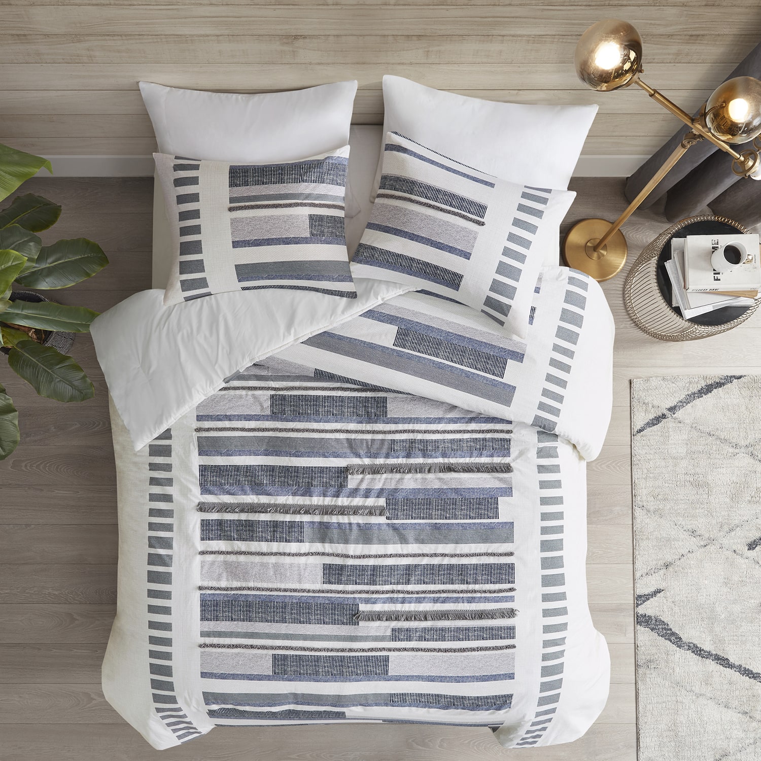 INK+IVY Serena 3 Piece Cotton Printed Comforter Set w/ trims