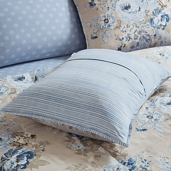 Madison Park Essentials Dahlia Floral Print Complete Bedding Set with Sheets