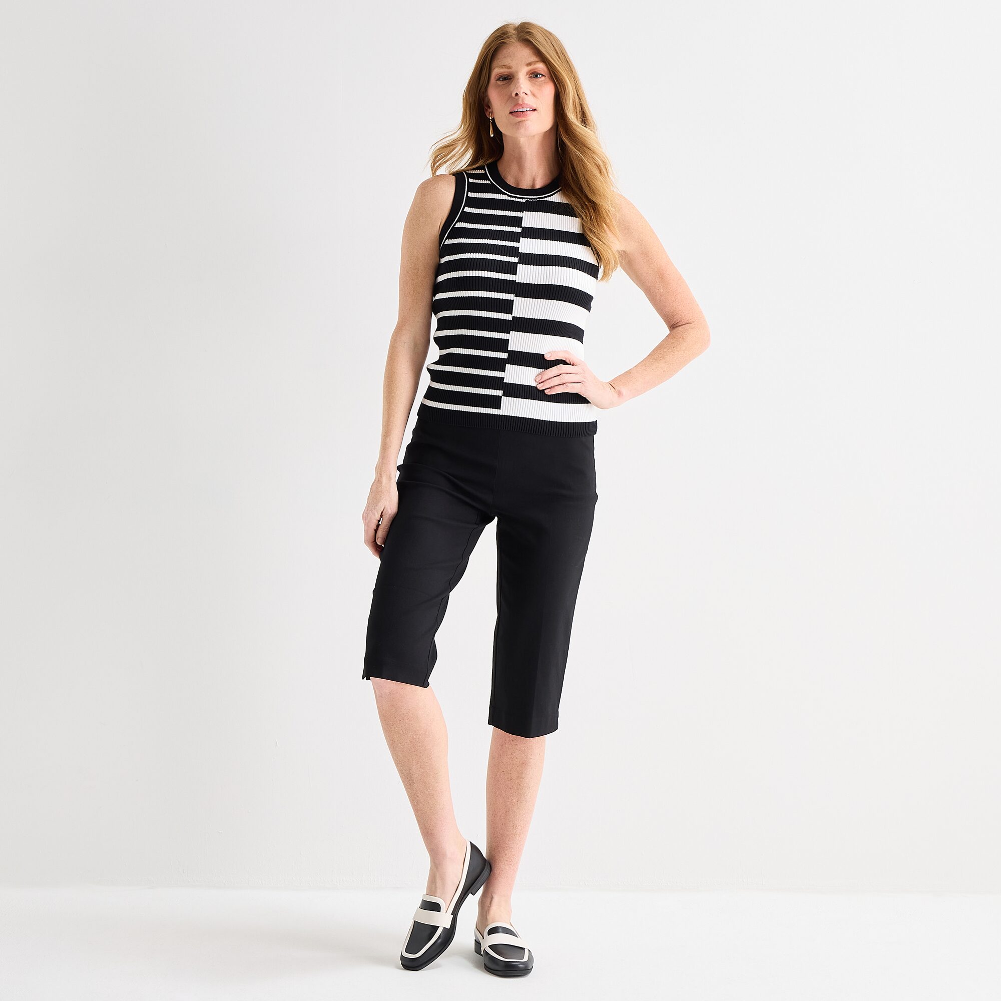 Liz Claiborne Womens Crew Neck Sleeveless Striped Pullover Sweater