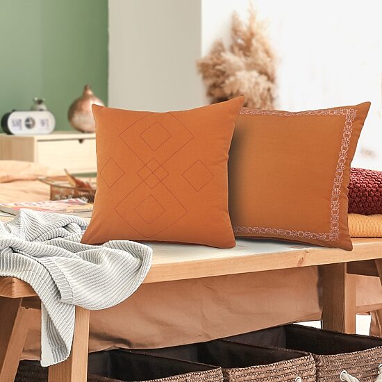 LR Home Sachi Casual Square Throw Pillow