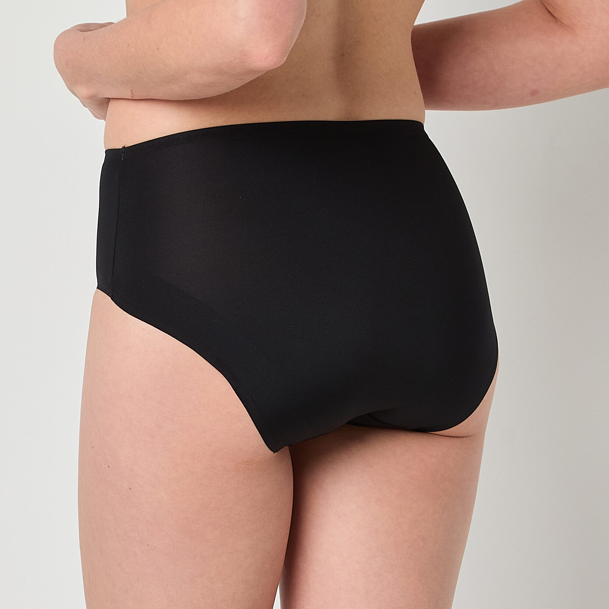 Liz Claiborne No Show Womens Brief Panty 366679