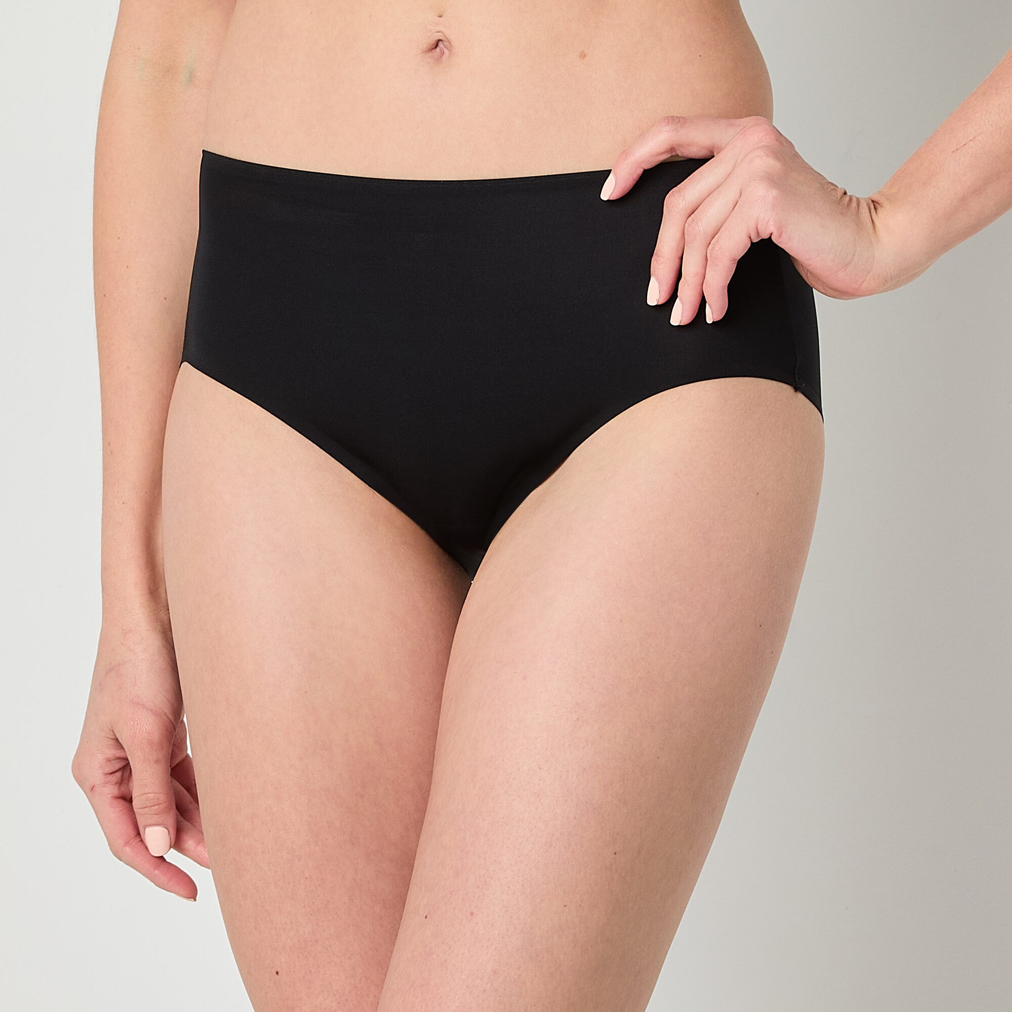 Liz Claiborne No Show Womens Brief Panty 366679