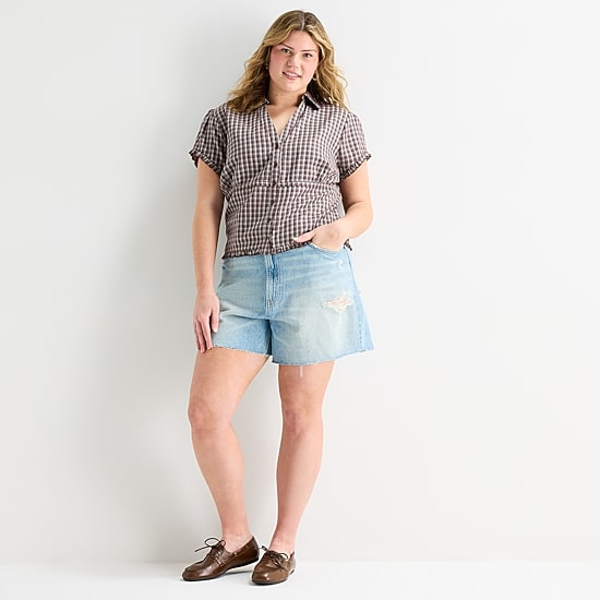 Forever 21 Womens Juniors Plus Short Sleeve Regular Fit Button-Down Shirt