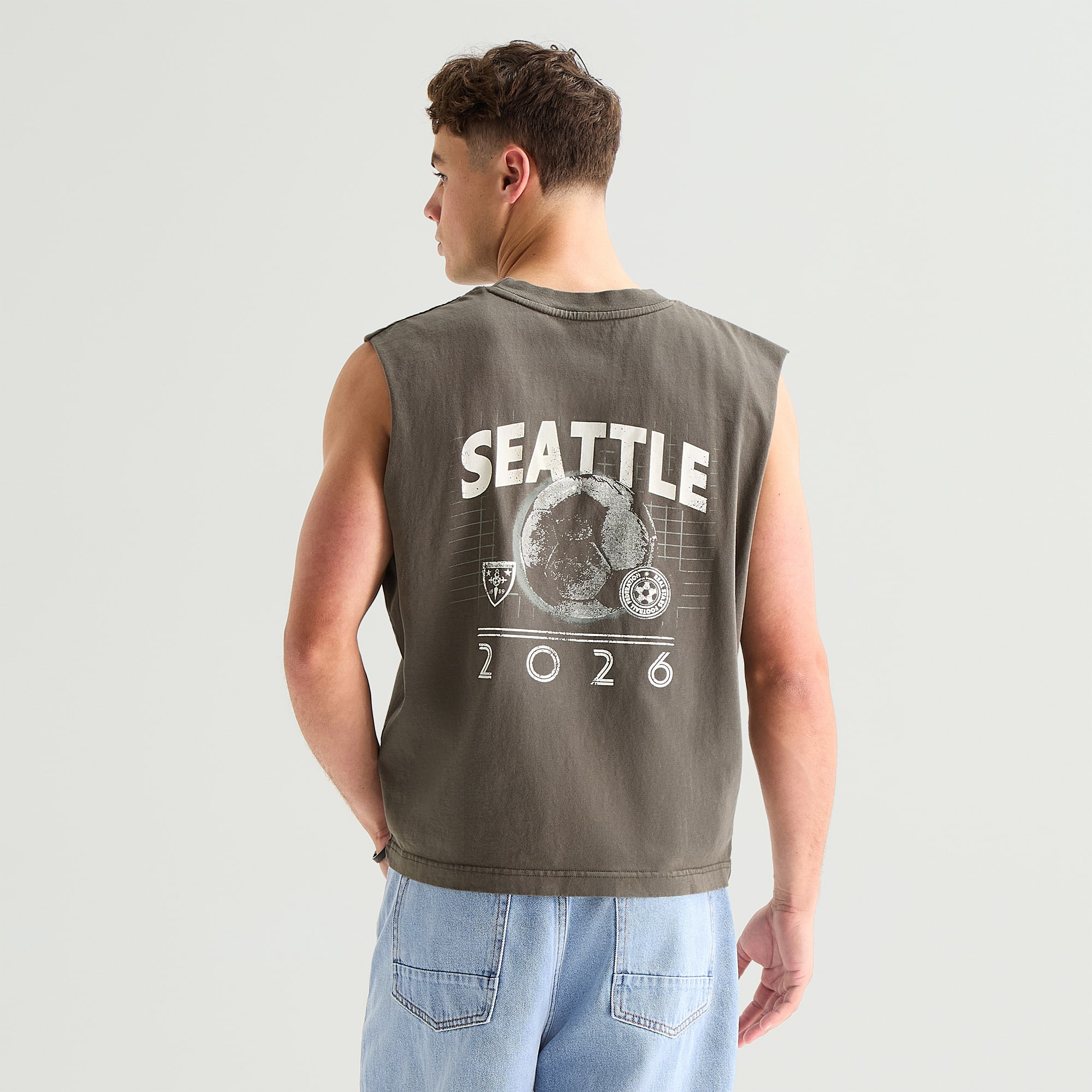 Arizona Mens Crew Neck Sleeveless Muscle T-Shirt