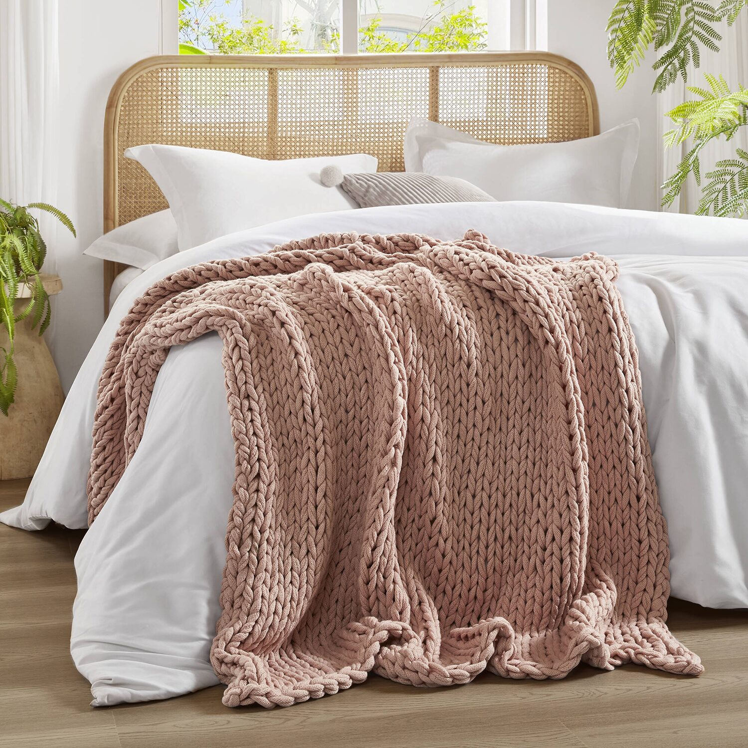Madison Park Handmade Chunk Double Knit Plush Lightweight Throw