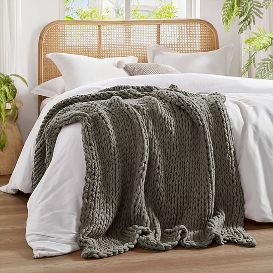 Madison Park Handmade Chunk Double Knit Plush Lightweight Throw