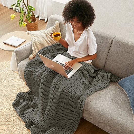 Madison Park Handmade Chunk Double Knit Plush Lightweight Throw
