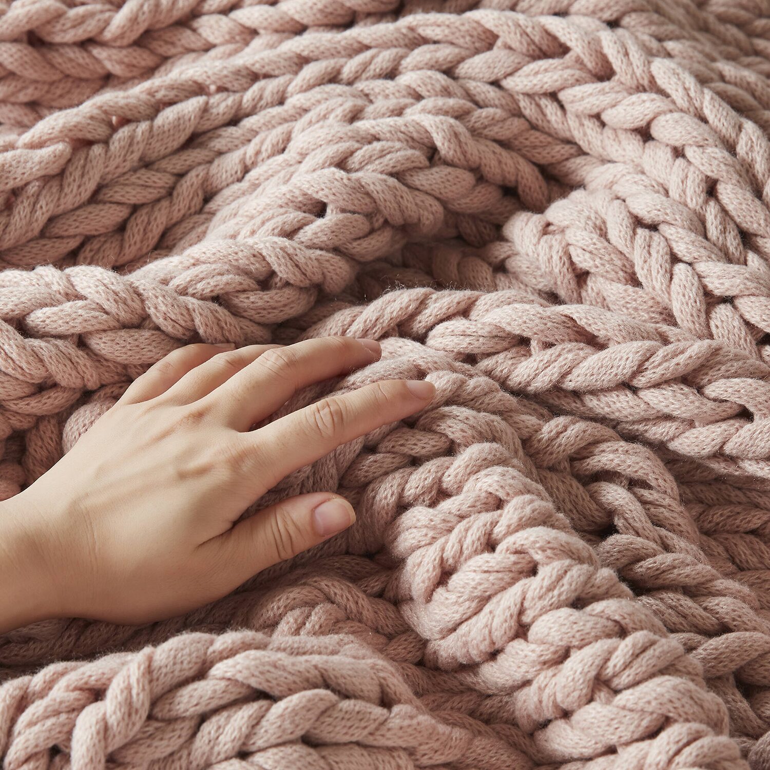 Madison Park Handmade Chunk Double Knit Plush Lightweight Throw