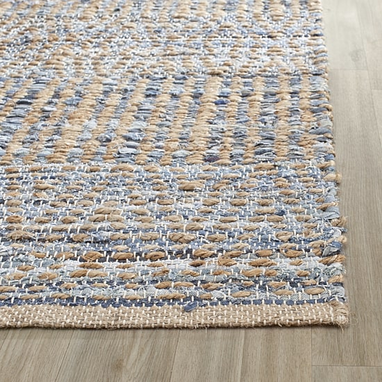 Safavieh Alaina Striped Rug