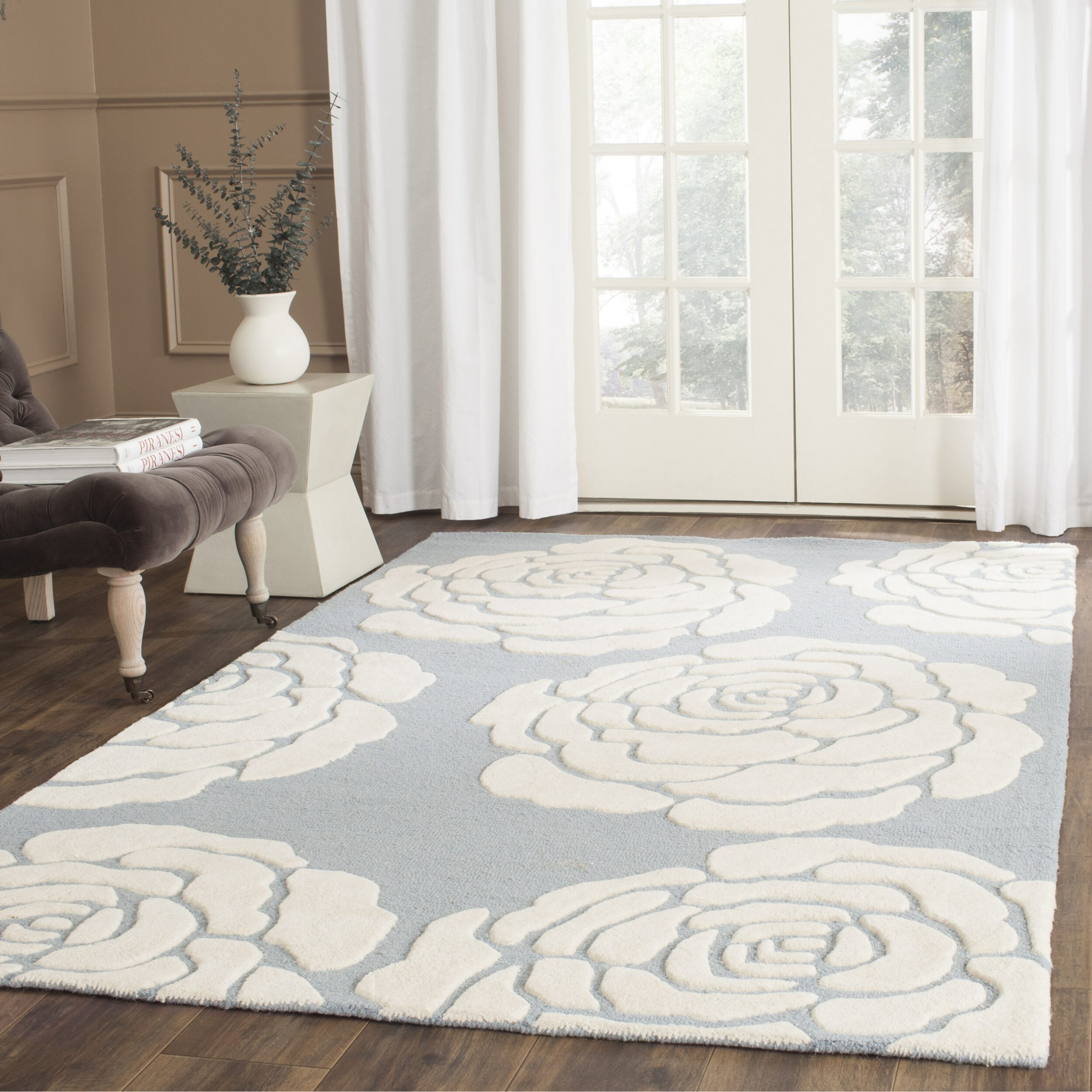 Safavieh Dacre Floral Wool Indoor Rectangular Accent Rug