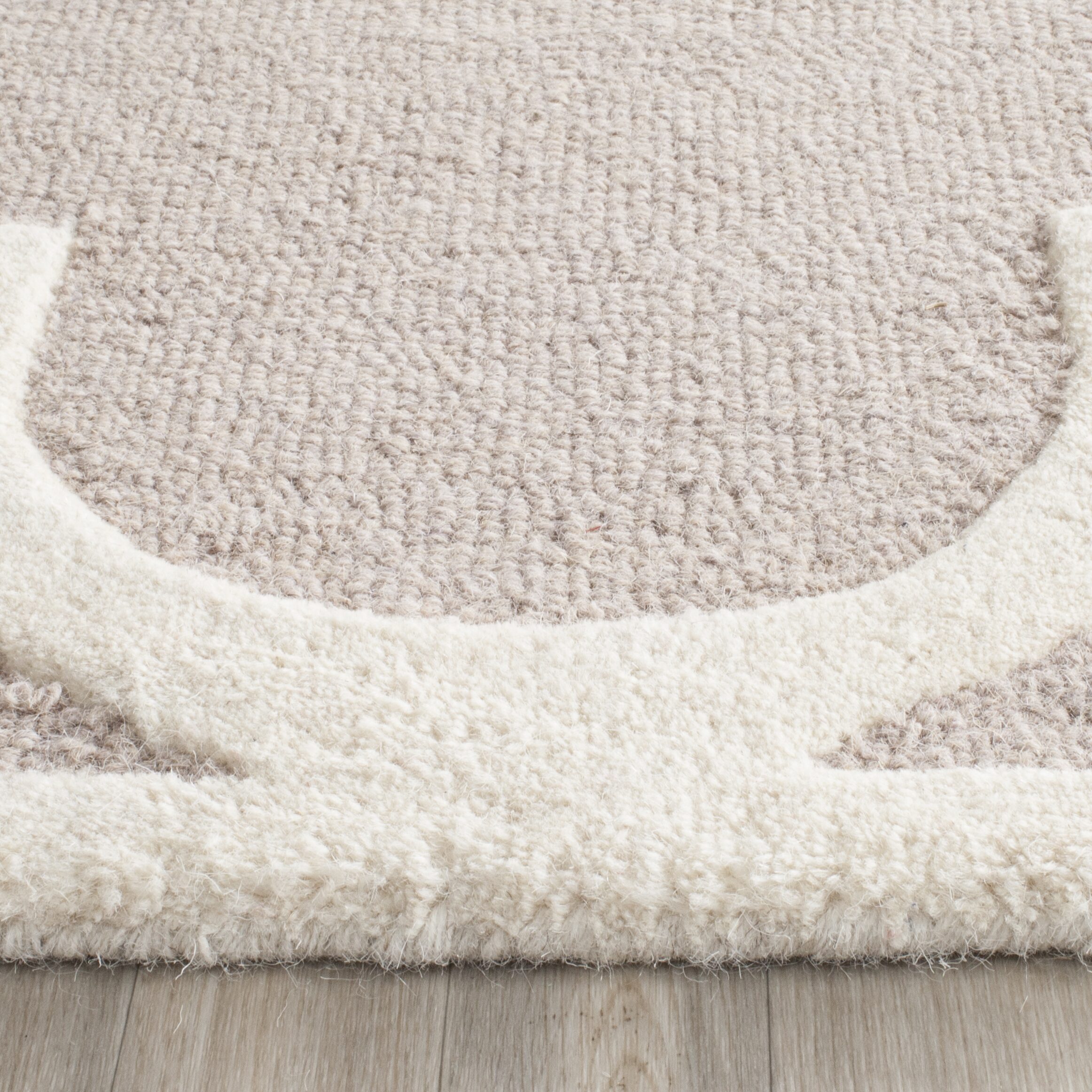 Safavieh Roger Geometric Hand Tufted Wool Rug