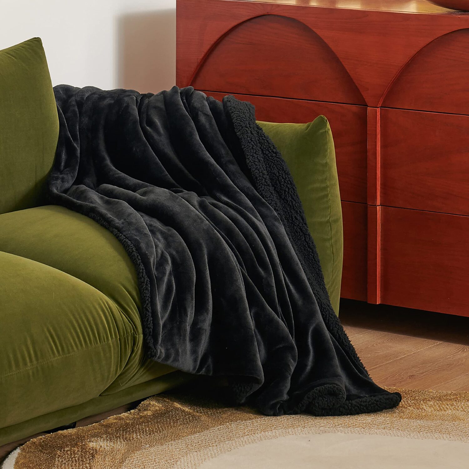 Bedsure® Sherpa Solid Midweight Blanket