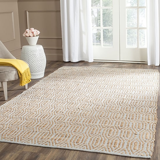 Safavieh Annora Geometric Rug