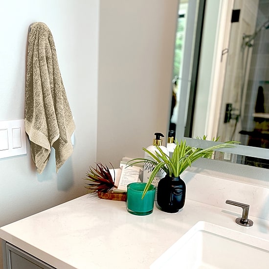 Bedvoyage 2-pc. Solid Hand Towel