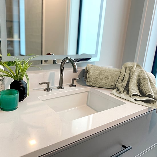 Bedvoyage 2-pc. Solid Hand Towel