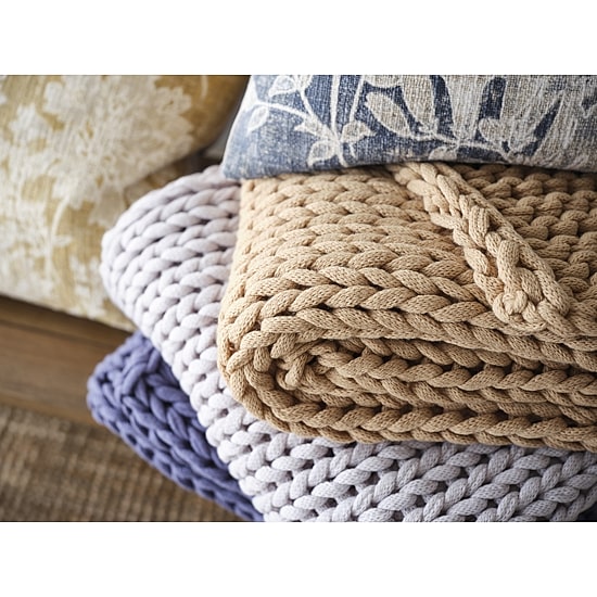 Linden Street Chunky Knit Throw