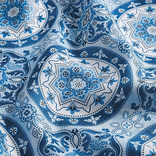 Threadmade Vietri Medallion Block Print Stain N Water Resistant Indoor/Outdoor Table Runner