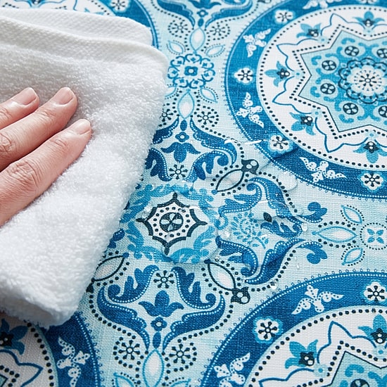 Threadmade Vietri Medallion Block Print Stain N Water Resistant Indoor/Outdoor Table Runner