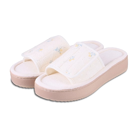 Isotoner Womens Slip-On Slippers