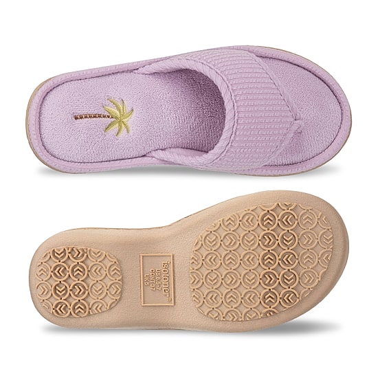 Isotoner Womens Slip-On Slippers