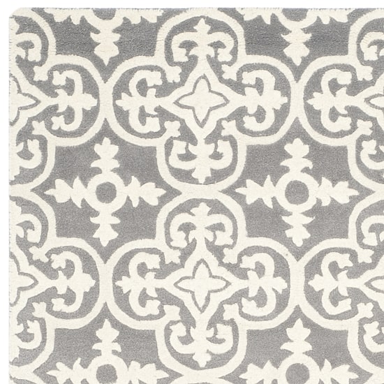 Safavieh Ewart Geometric Hand Tufted Wool Rug