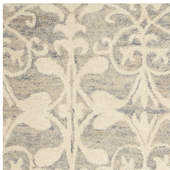 Safavieh Justice Floral Hand Tufted Wool Rug