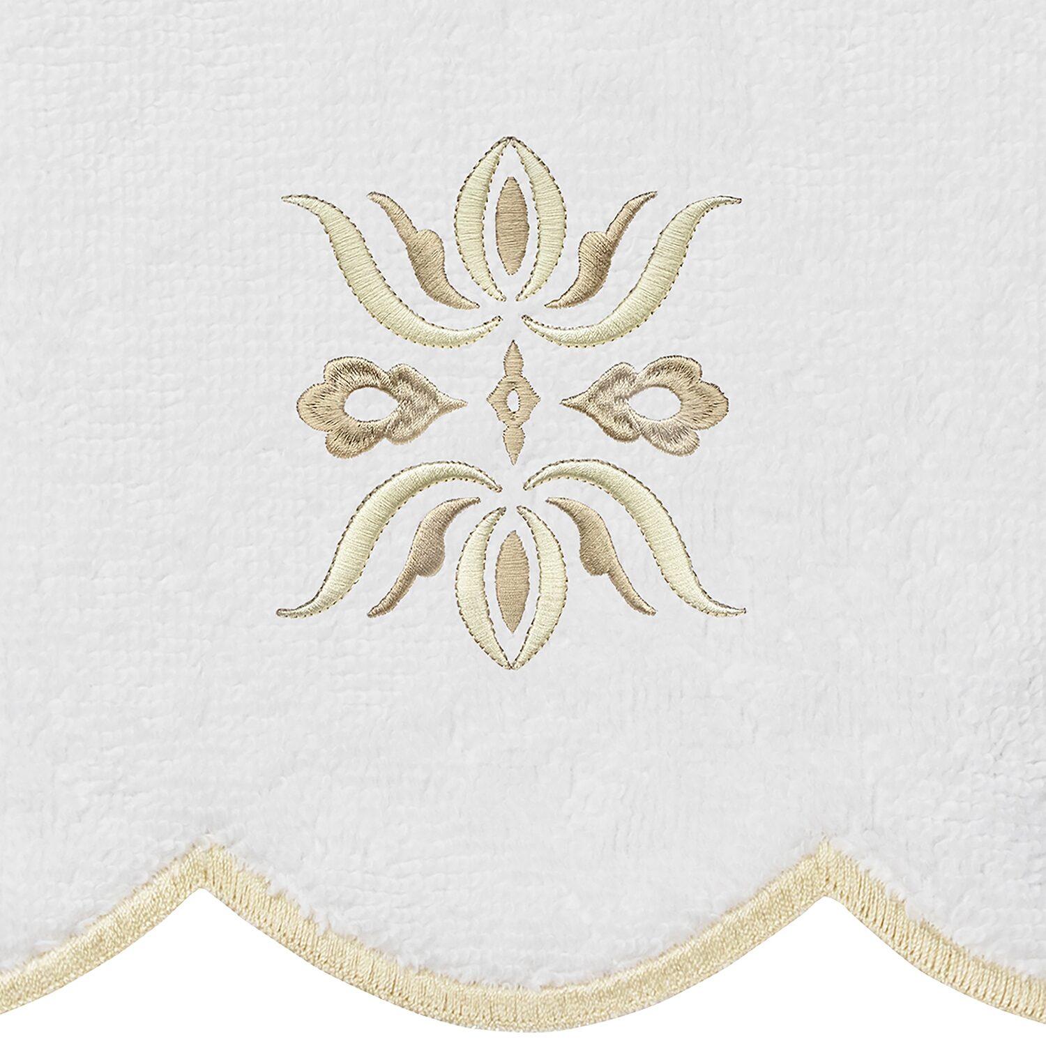 Linum Home Textiles Flower Crest Scallop -pc. Quick Dry Bath Towel Set