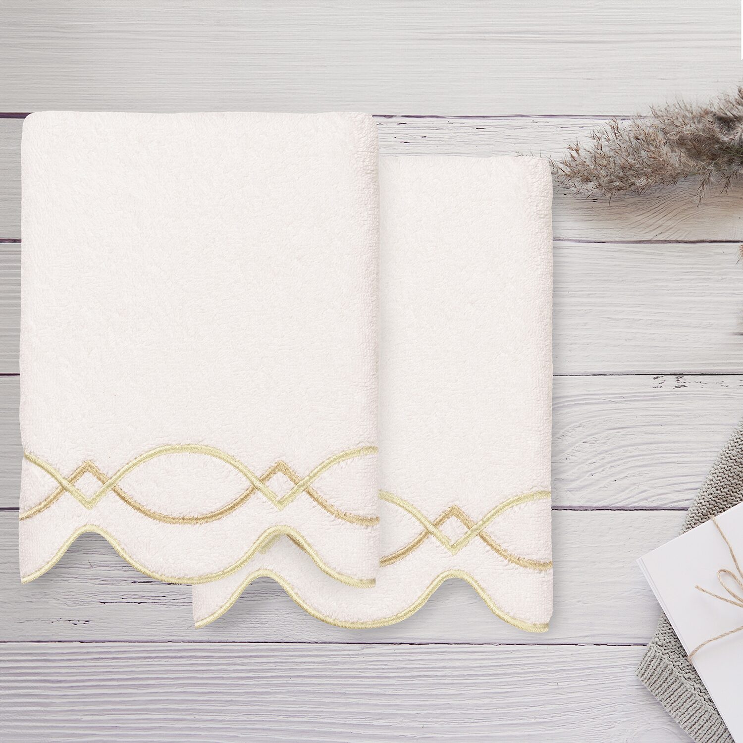 Linum Home Textiles Diamond Chain Scallop 2-pc. Hand Towel
