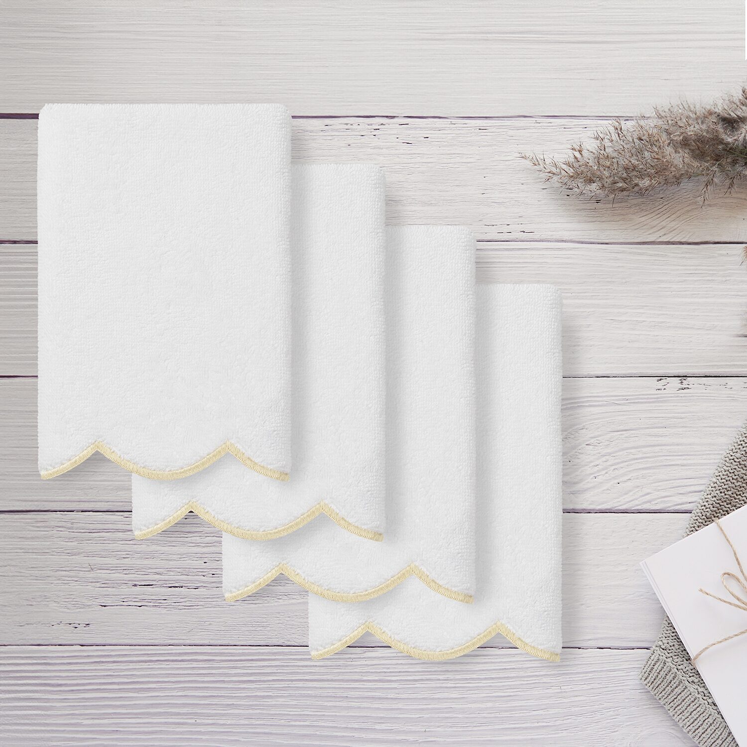 Linum Home Textiles Adornia Scallop 4-pc. Fingertip Towel
