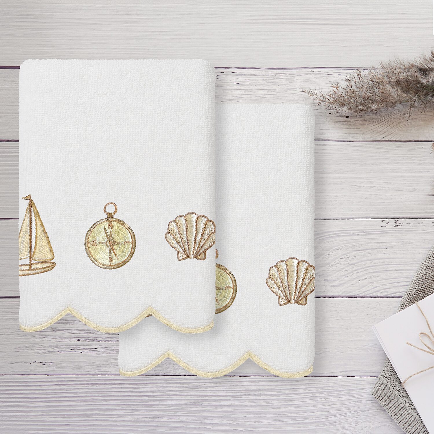 Linum Home Textiles Sea Joy Scallop 2-pc. Embellished Hand Towel