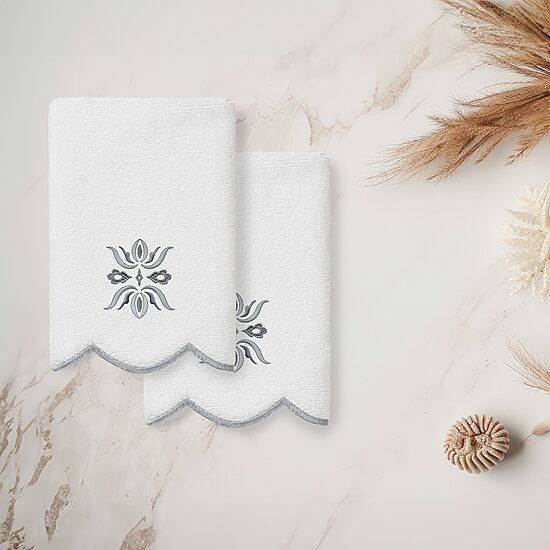 Linum Home Textiles Flower Crest Scallop 2-pc. Embellished Fingertip Towel