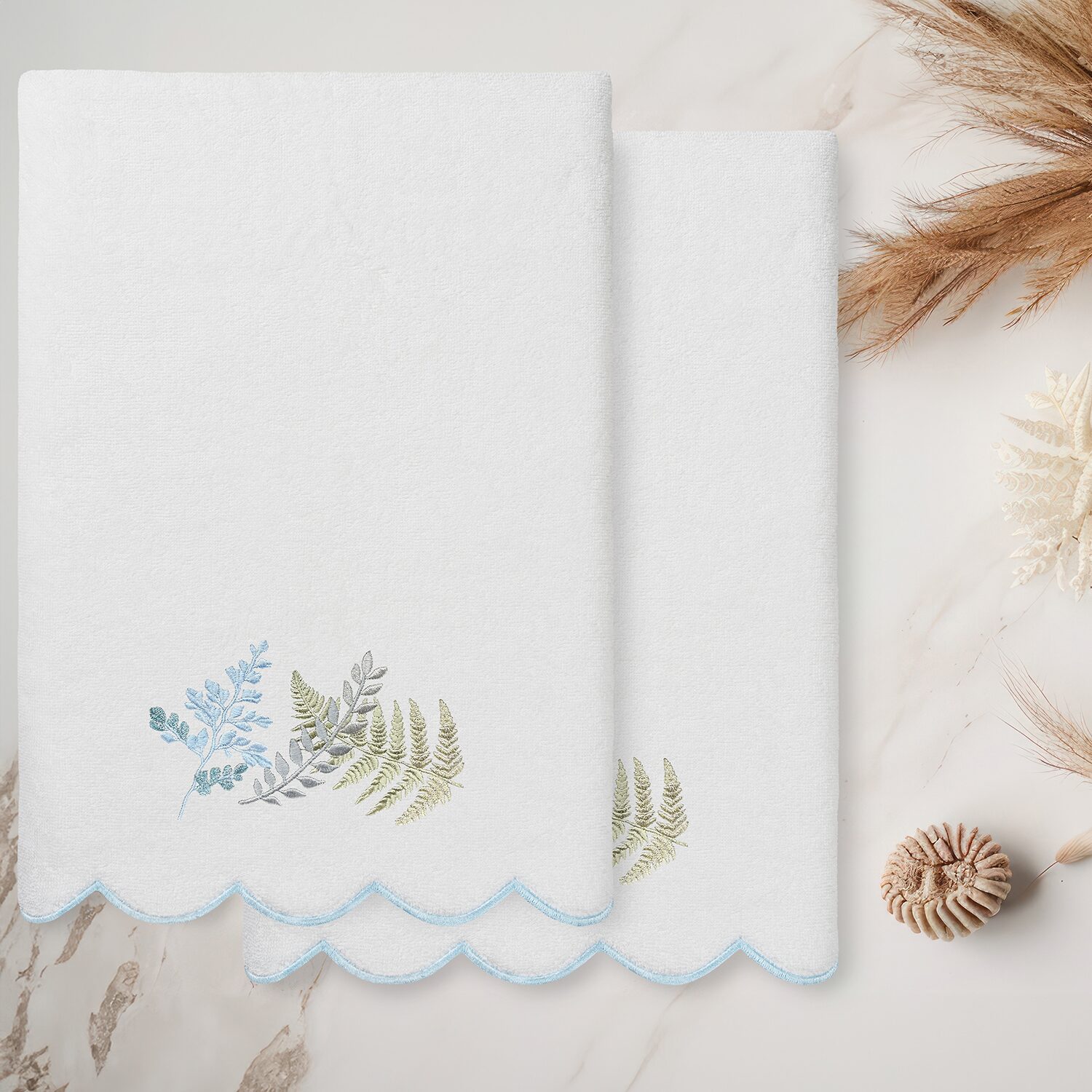 Linum Home Textiles Fern Toss Scallop 2-pc. Quick Dry Bath Towel Set
